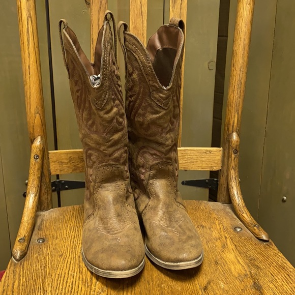 Rampage Boots - Picture 4 of 10